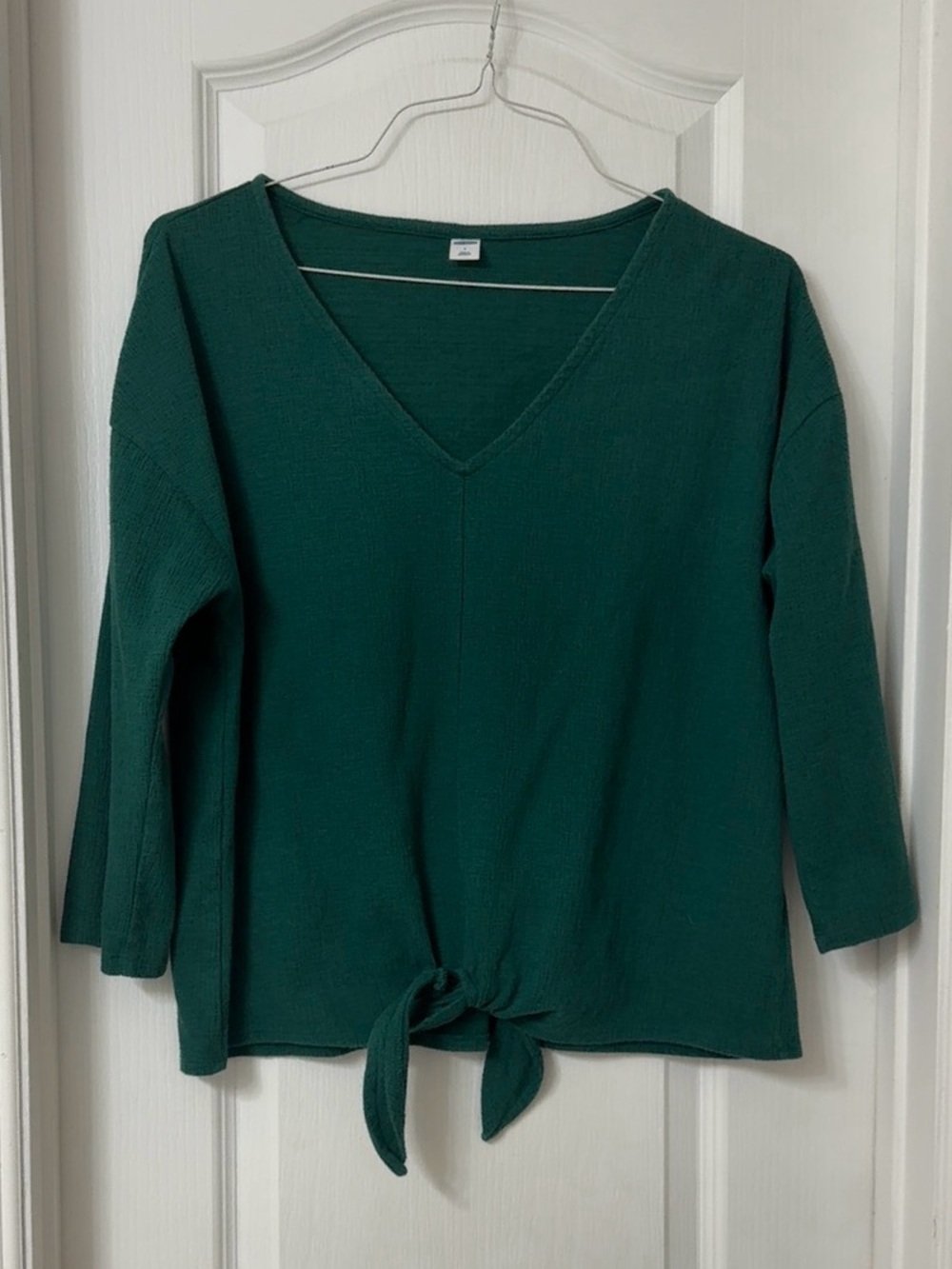 Old Navy Green V-Neck Textured Knit Tie Hem 3/4 sleeve size L